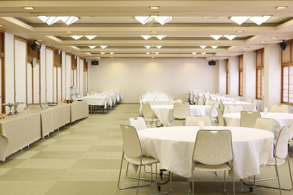 Hotel Sankeien Szapporo Kültér fotó
