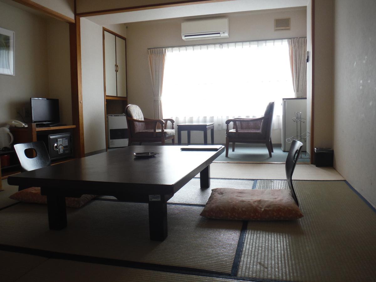 Hotel Sankeien Szapporo Kültér fotó