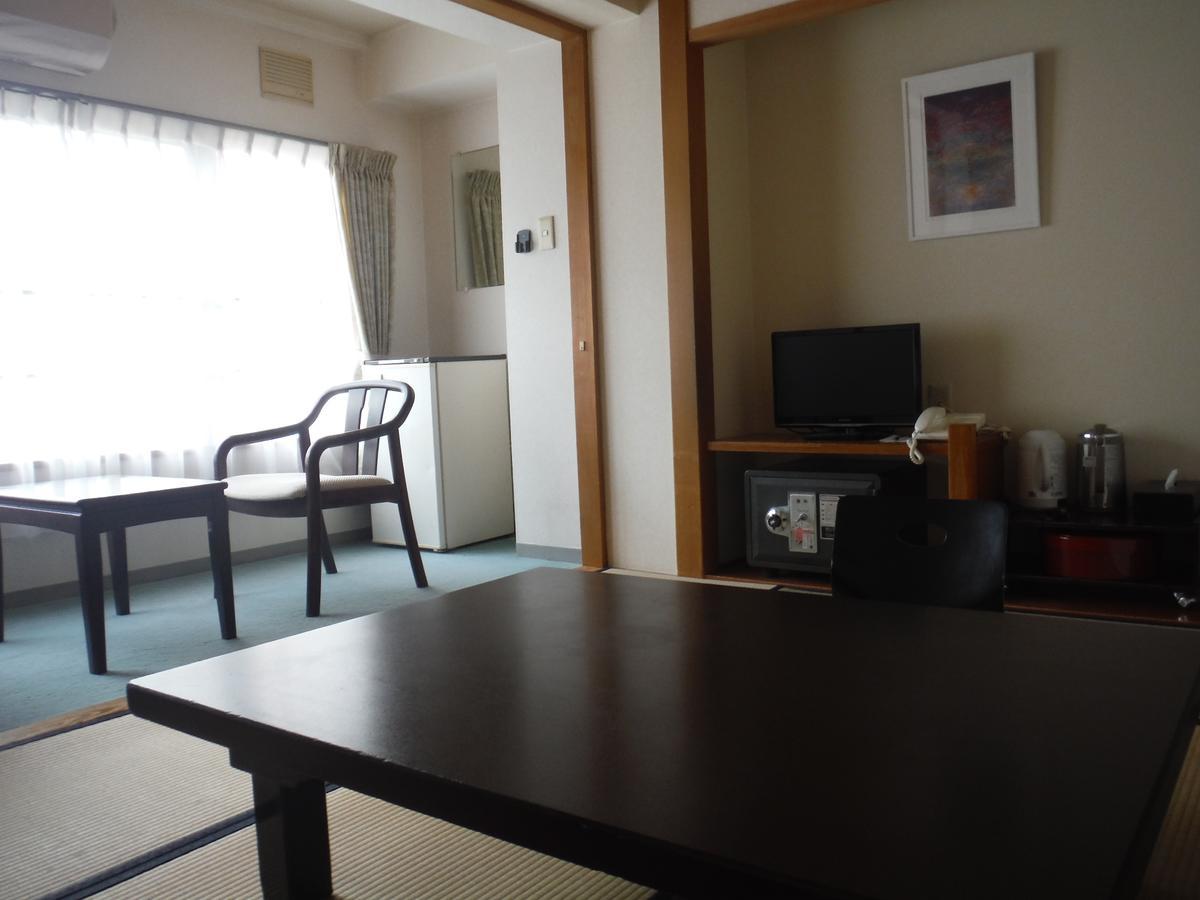Hotel Sankeien Szapporo Kültér fotó